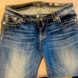 Miss me mid rise cuffed capris